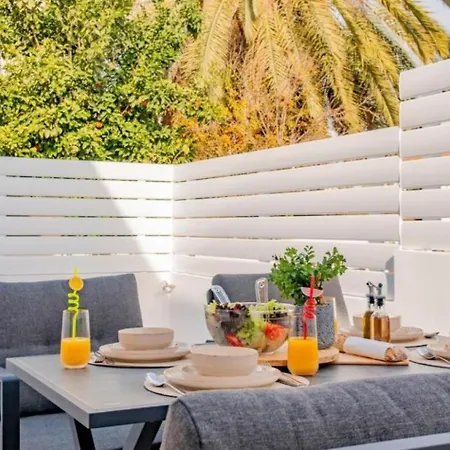 Dom wakacyjny Modern 2br Coastal Escape 100m From Sea By Cyprus Horizons *