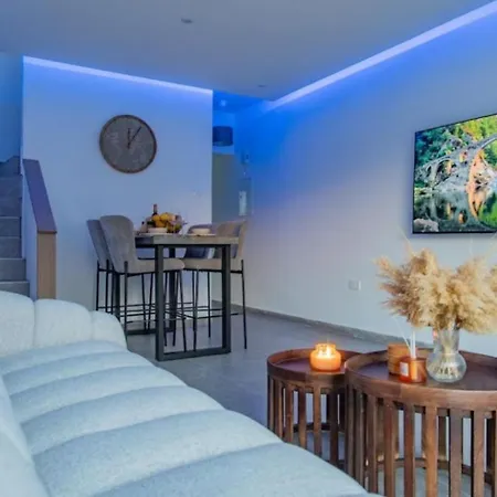 Modern 2br Coastal Escape 100m From Sea By Cyprus Horizons