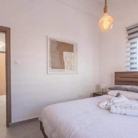 Modern 2br Coastal Escape 100m From Sea By Cyprus Horizons Dom wakacyjny