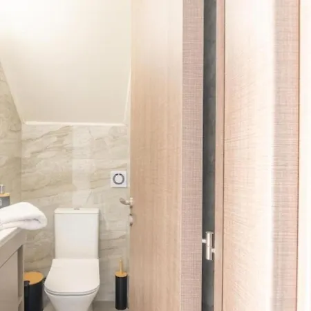 Modern 2br Coastal Escape 100m From Sea By Cyprus Horizons Dom wakacyjny